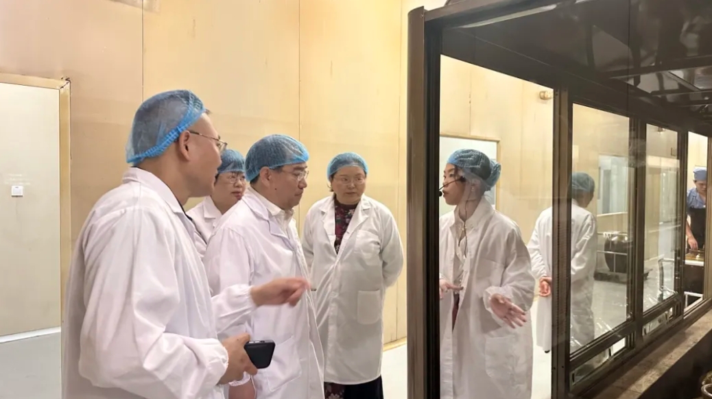 國家中醫藥博物館館長楊榮臣一行深入建昌幫考察調研